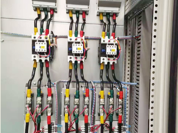 電控柜細節(jié) 電控柜細節(jié)