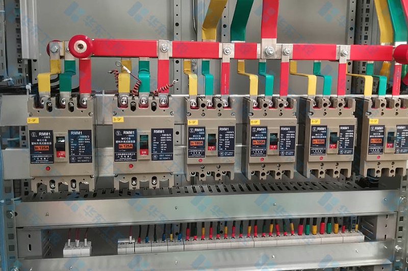 華東工控-軟啟柜控制柜內細節 華東工控-軟啟柜控制柜內細節