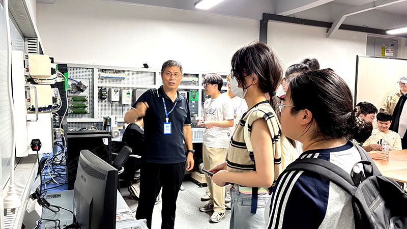 中原工學(xué)院02 中原工學(xué)院02