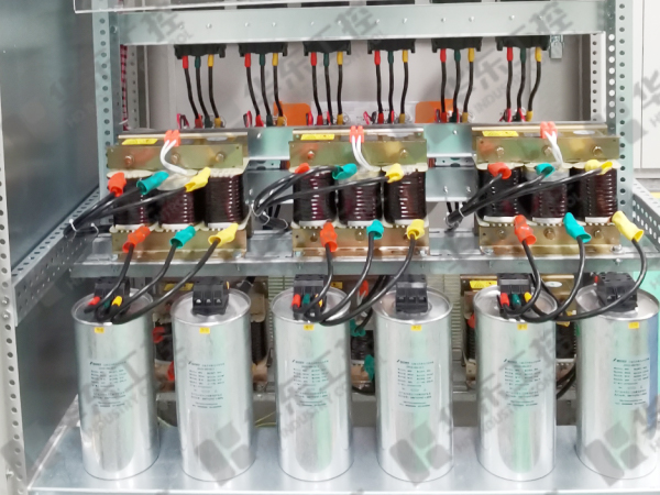 電容補償柜細節(jié) 電容補償柜細節(jié)