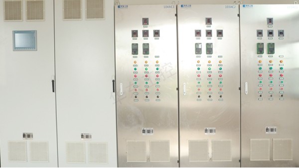 PLC電控柜實拍 PLC電控柜實拍