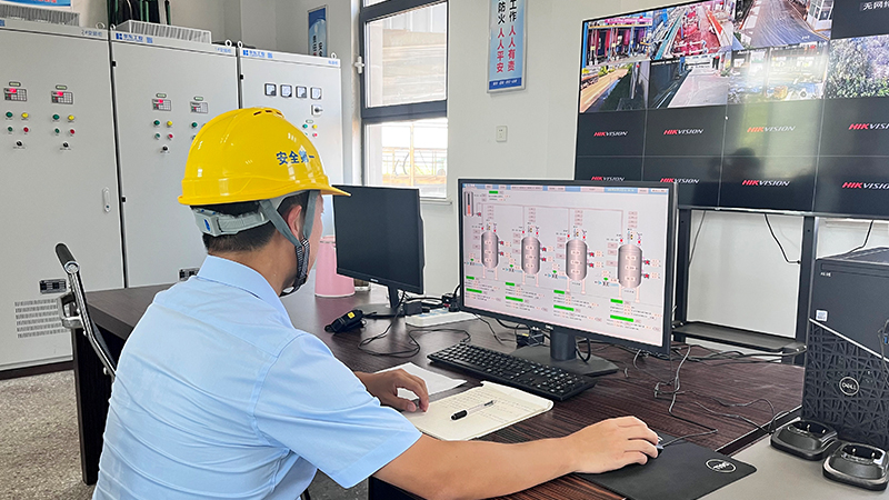 反應(yīng)釜7 反應(yīng)釜7